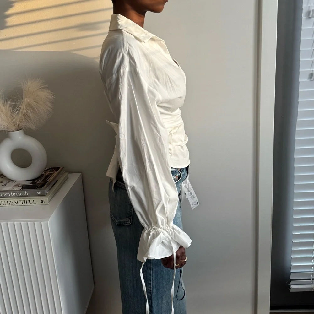 NWOT White Wrap Blouse V Neck Long Sleeve - Picture 3 of 7